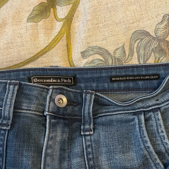 Abercrombie size 26 high rise wide leg flare - Picture 2 of 2